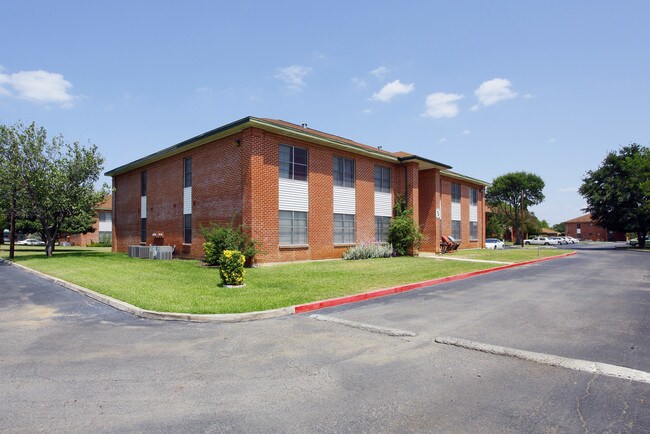 Val Verde Apartments
