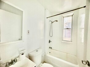 331 Baldwin Ave in Jersey City, NJ - Building Photo - Building Photo