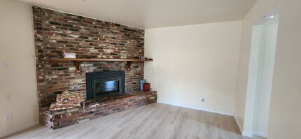 6775 Frates Way in Sacramento, CA - Building Photo - Building Photo