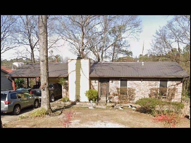 property at 11808 Ashwood Dr