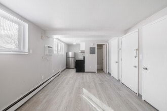 Pine Tree in Liverpool, NY - Building Photo - Interior Photo