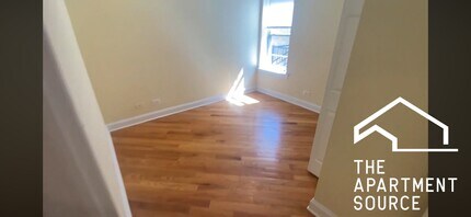 2250 W Morse Ave, Unit 2 in Chicago, IL - Building Photo - Building Photo