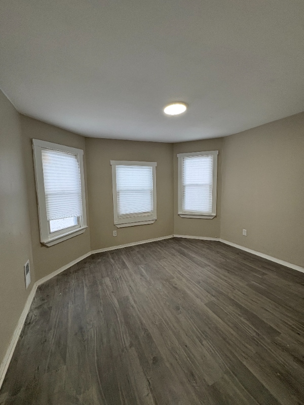 391-393-393 Glenwood Ave