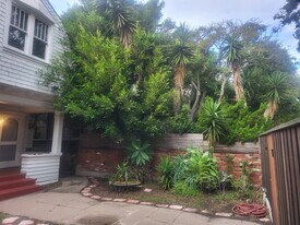 49 Dudley Ave in Venice, CA - Building Photo