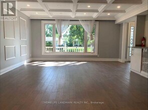 3079 Lindenlea Dr in Mississauga, ON - Building Photo - Building Photo