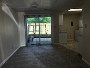 1104 Karen Dr in New Bern, NC - Building Photo - Building Photo