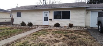 224 Sheelin Rd in Xenia, OH - Building Photo