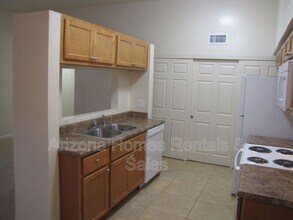 623 S Kacee Ave in Tucson, AZ - Building Photo - Building Photo