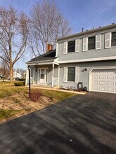 11705 Pine Way in Huntley, IL - Building Photo - Building Photo