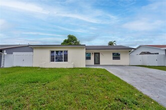 6455 Pershing St in Hollywood, FL - Building Photo - Building Photo