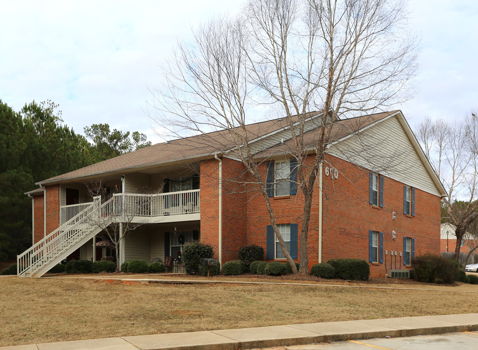 Oakley Cove Apartments in Auburn, AL - Building Photo