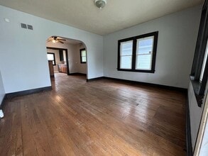 922 N Lawrence St in South Bend, IN - Building Photo - Building Photo