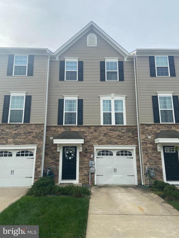 property at 141 Meridian Ln