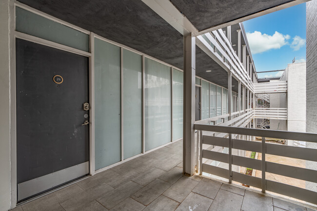 Crescendo Apartments in Memphis, TN - Building Photo - Interior Photo