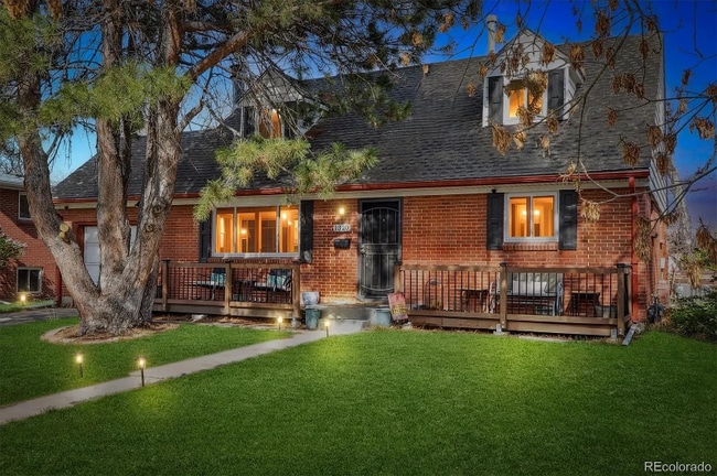 property at 1320 Quari St