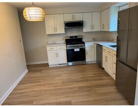 101 Meadow St in Canonsburg, PA - Building Photo - Building Photo