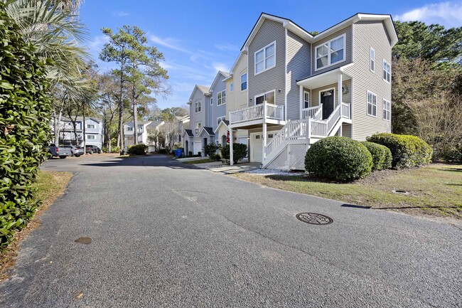 property at 4 Jib Sail Ct