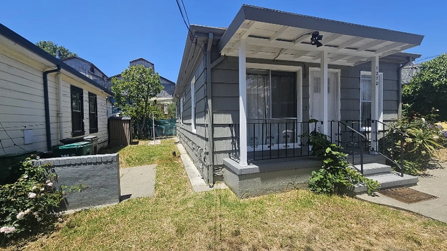 1270 Ocean Ave in Emeryville, CA - Building Photo - Building Photo