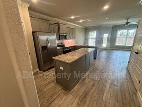 3207 SW Hillstone Ave in Bentonville, AR - Building Photo - Building Photo