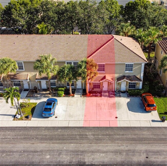 12011 SW 2nd St in Pembroke Pines, FL - Building Photo - Building Photo