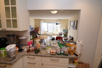 22 Chestnut Pl in Brookline, MA - Building Photo - Building Photo