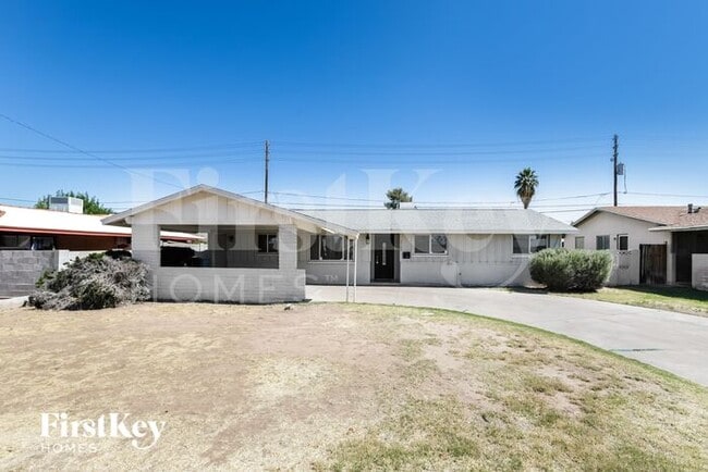 property at 3722 W Griswold Rd