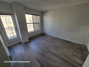 4245-4139 139 Ave NW in Edmonton, AB - Building Photo - Building Photo