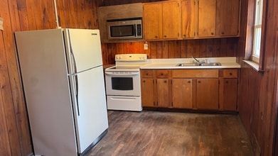 212 Fite St in Cartersville, GA - Building Photo - Building Photo