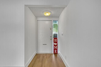 241 NW 15th St in Boca Raton, FL - Building Photo - Building Photo