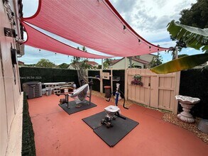 2901 San Remo Cir in Homestead, FL - Building Photo - Building Photo