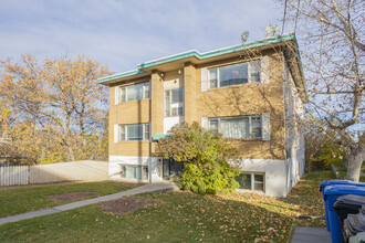 1612 23rd Ave SW in Calgary, AB - Building Photo - Primary Photo