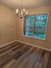 6704-G W Friendly Ave in Greensboro, NC - Foto de edificio - Building Photo