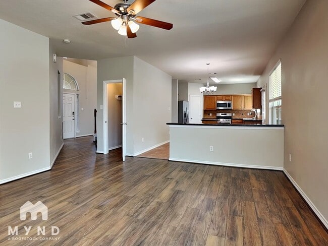 32003 Ashton Ln in Pinehurst, TX - Building Photo - Building Photo