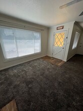 494 East Ave in Chico, CA - Building Photo - Building Photo