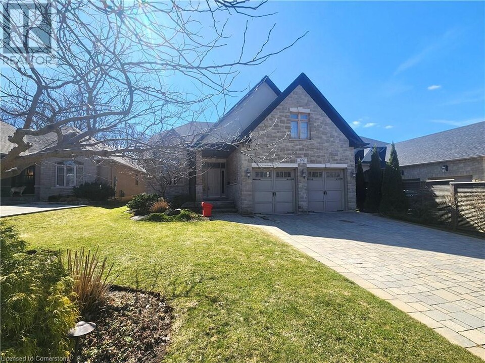 508 Montgomery Dr in Hamilton, ON - Building Photo