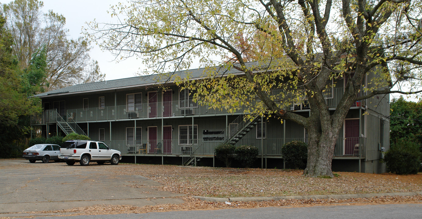 Mitchell Apartments in Durham, NC - Building Photo