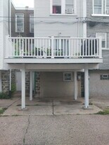 538 E Carver St in Philadelphia, PA - Building Photo