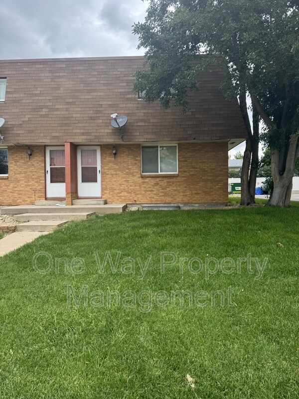 property at 2423 W 27th St