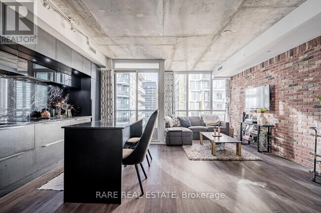 88-2388 Blue Jays Way in Toronto, ON - Building Photo - Building Photo