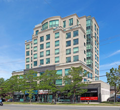 386 E Sheppard Ave in Toronto, ON - Building Photo - Building Photo