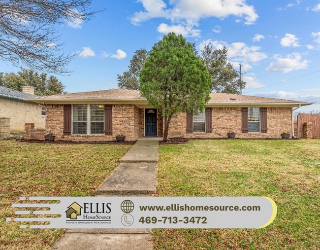 property at 1592 College Pkwy