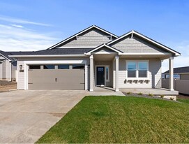 18277 E 17th Ave in Spokane Valley, WA - Building Photo