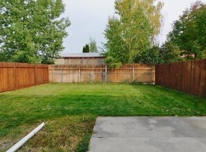 1949 Greatview Dr in Kalispell, MT - Building Photo - Building Photo