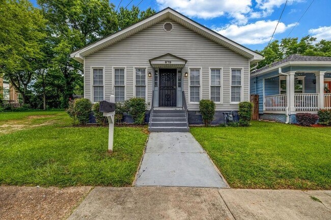 property at 879 Spencer St NW