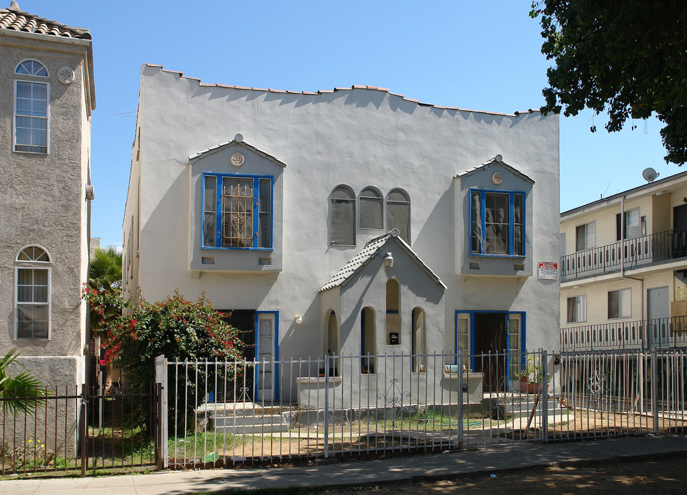 532 N Alexandria Ave in Los Angeles, CA - Building Photo