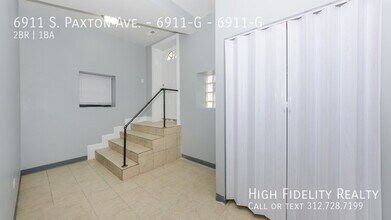 6911 S Paxton Ave in Chicago, IL - Building Photo - Building Photo