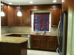 87-2 Florence St, Unit 1 in Melrose, MA - Building Photo - Building Photo