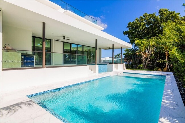 property at 1248 NE 89th St