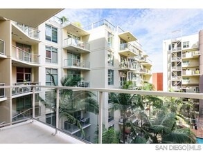 1431 Pacific Hwy, Unit 502 in San Diego, CA - Foto de edificio - Building Photo