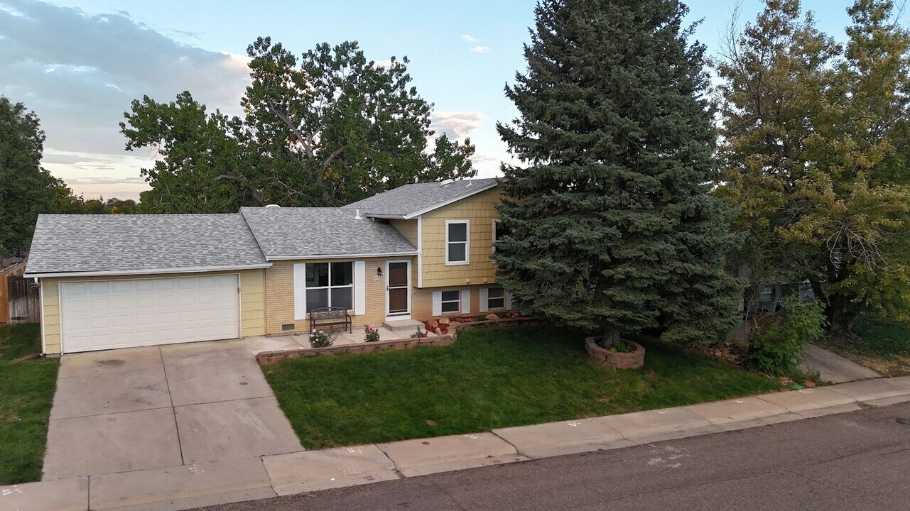 4426 S Xenophon Way in Morrison, CO - Foto de edificio